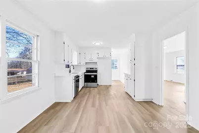 2405 Florida Avenue, Kannapolis, NC 28083 - Photo 8