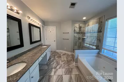 8601 Fieldcroft Drive, Charlotte, NC 28277 - Photo 12