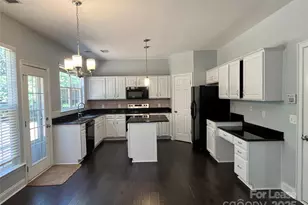 8601 Fieldcroft Dr, Charlotte, NC 28277 - Photo 4