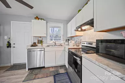 2147 Purser Drive, Charlotte, NC 28215 - Photo 10