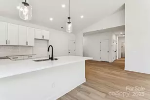 2605 Easter St, Maiden, NC 28650 - Photo 6