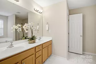 19105 Chandlers Landing Dr, Cornelius, NC 28031 - Photo 18