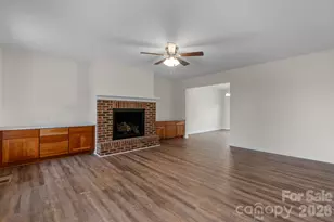 3723 Franklin Ct, Newton, NC 28658 - Photo 10