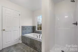 3723 Franklin Ct, Newton, NC 28658 - Photo 30