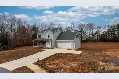 3723 Franklin Court, Newton, NC 28658 - Photo 4