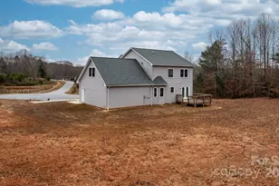 3723 Franklin Ct, Newton, NC 28658 - Photo 44