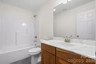 3723 Franklin Ct, Newton, NC 28658 - Photo 34