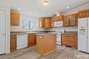 238 Cherry Holw, Burnsville, NC 28714 - Photo 10