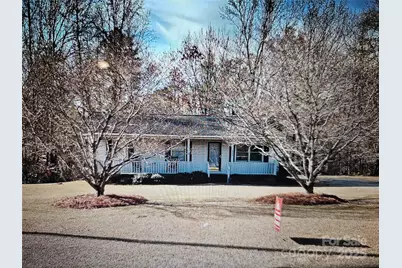 2486 Oxford Circle, Lancaster, SC 29720 - Photo 2