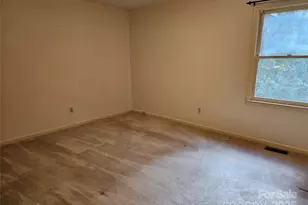 2486 Oxford Cir, Lancaster, SC 29720 - Photo 12