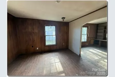 515 S Maple Street, Dallas, NC 28034 - Photo 6