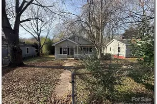 515 S Maple St, Dallas, NC 28034 - Photo 1