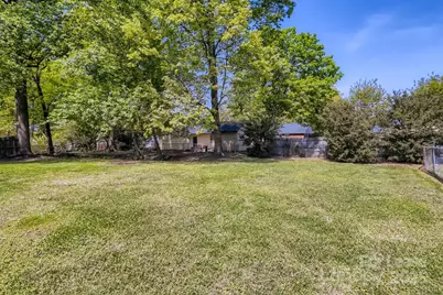 400 Vinecrest Drive, Matthews, NC 28105 - Photo 28