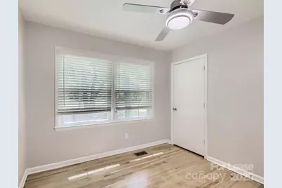 400 Vinecrest Drive, Matthews, NC 28105 - Photo 18