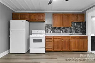 576 Pickens Hwy, Rosman, NC 28722 - Photo 14