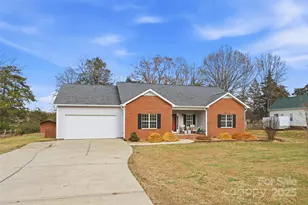 121 Polaris Dr, Wingate, NC 28174 - Photo 2