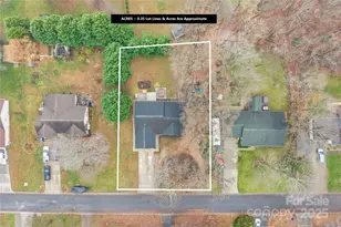 115 Spring Lake Dr, Troutman, NC 28166 - Photo 2