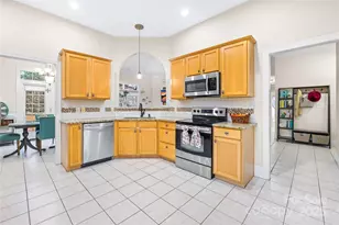 115 Spring Lake Dr, Troutman, NC 28166 - Photo 10