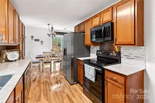 45 Due West Rd, Hendersonville, NC 28792 - Photo 12