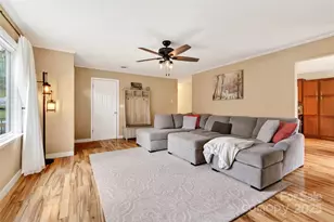 45 Due West Rd, Hendersonville, NC 28792 - Photo 6