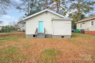 2506 Hemphill St, Charlotte, NC 28208 - Photo 2