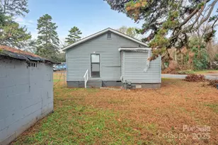 2533 Eddington St, Charlotte, NC 28208 - Photo 4