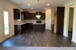 3020 Growler St, Charlotte, NC 28215 - Photo 6