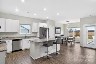 7563 Bridle Ct, Sherrills Ford, NC 28673 - Photo 10