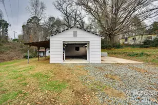 1510 1st St Pl SE, Hickory, NC 28602 - Photo 2