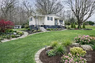 1510 1st St Pl SE, Hickory, NC 28602 - Photo 1