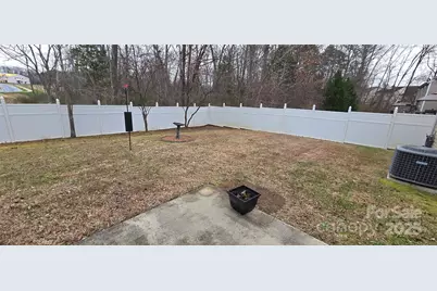 3220 Ernest Russell Court, Charlotte, NC 28269 - Photo 8