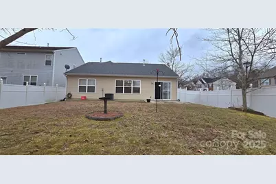 3220 Ernest Russell Court, Charlotte, NC 28269 - Photo 4