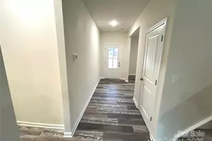 574 30th Ave Cir NE, Hickory, NC 28601 - Photo 16