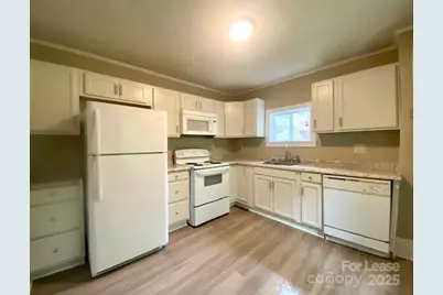 154 Franklin Avenue NW, Concord, NC 28025 - Photo 2