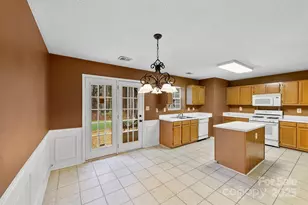 7335 Henderson Park Rd, Huntersville, NC 28078 - Photo 6