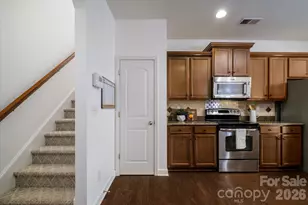 8928 Carneros Creek Rd, Charlotte, NC 28214 - Photo 14