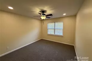 10822 Chamberlain Hall Ct, Charlotte, NC 28277 - Photo 18