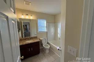 10822 Chamberlain Hall Ct, Charlotte, NC 28277 - Photo 8