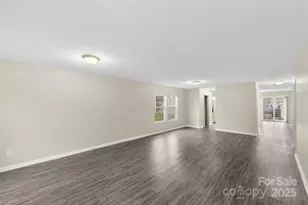 181 Hunter Park Dr, York, SC 29745 - Photo 2