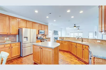 8017 Bridgegate Drive, Huntersville, NC 28078 - Photo 12