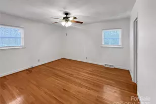 725 Willis Rd, Dallas, NC 28034 - Photo 16