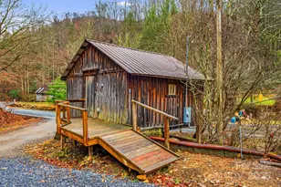 814 Little Creek Rd, Burnsville, NC 28714 - Photo 28
