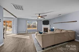 10527 River Hollow Ct, Charlotte, NC 28214 - Photo 12