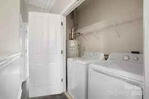 518 E 9th St, Charlotte, NC 28202 - Photo 36