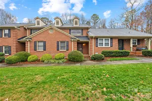 8430 Coulwood Oak Ln, Charlotte, NC 28214 - Photo 4