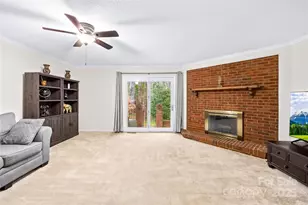 8430 Coulwood Oak Ln, Charlotte, NC 28214 - Photo 12