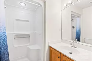 8430 Coulwood Oak Ln, Charlotte, NC 28214 - Photo 20