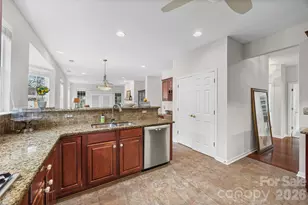 2332 Jade Ln, Fort Mill, SC 29708 - Photo 8