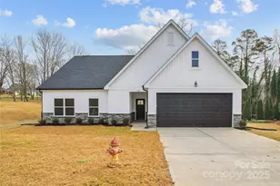 141 Quail Hollow Dr, Kings Mountain, NC 28086 - Photo 1