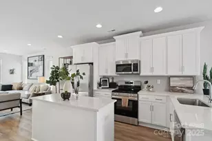 4076 Enderly Towns Ln, Charlotte, NC 28208 - Photo 2